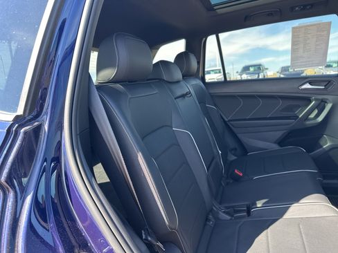 Used 2022 Volkswagen Tiguan SEL R-Line AWD/4WD image 34