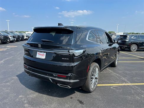 New 2026 Buick Enclave Avenir image 8