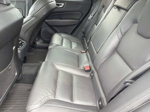 Used 2024 Volvo XC60 B5 Ultimate w/ Protection Package Premier AWD/4WD image 20
