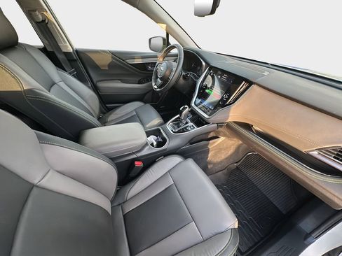 Used 2025 Subaru Outback Onyx Edition XT w/ Popular Package #2 image 33