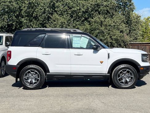 Certified 2021 Ford Bronco Sport Badlands w/ Badlands Package AWD/4WD image 3
