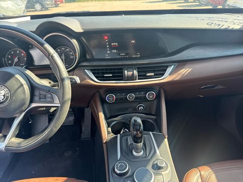 Used 2018 Alfa Romeo Stelvio AWD w/ Cold Weather Package image 10