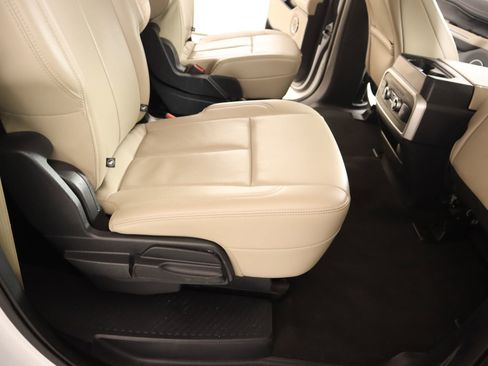 Used 2024 Ford Expedition Max XLT image 16