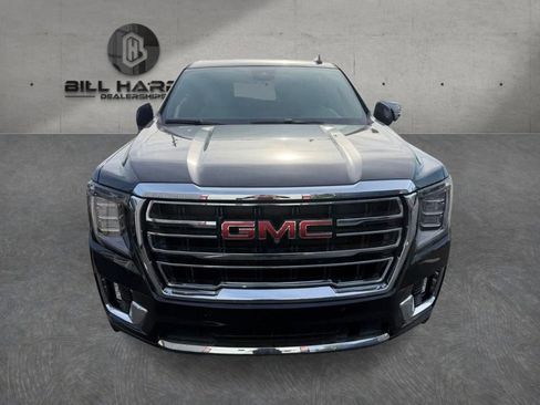 Used 2023 GMC Yukon SLT w/ SLT Premium Package AWD/4WD image 3