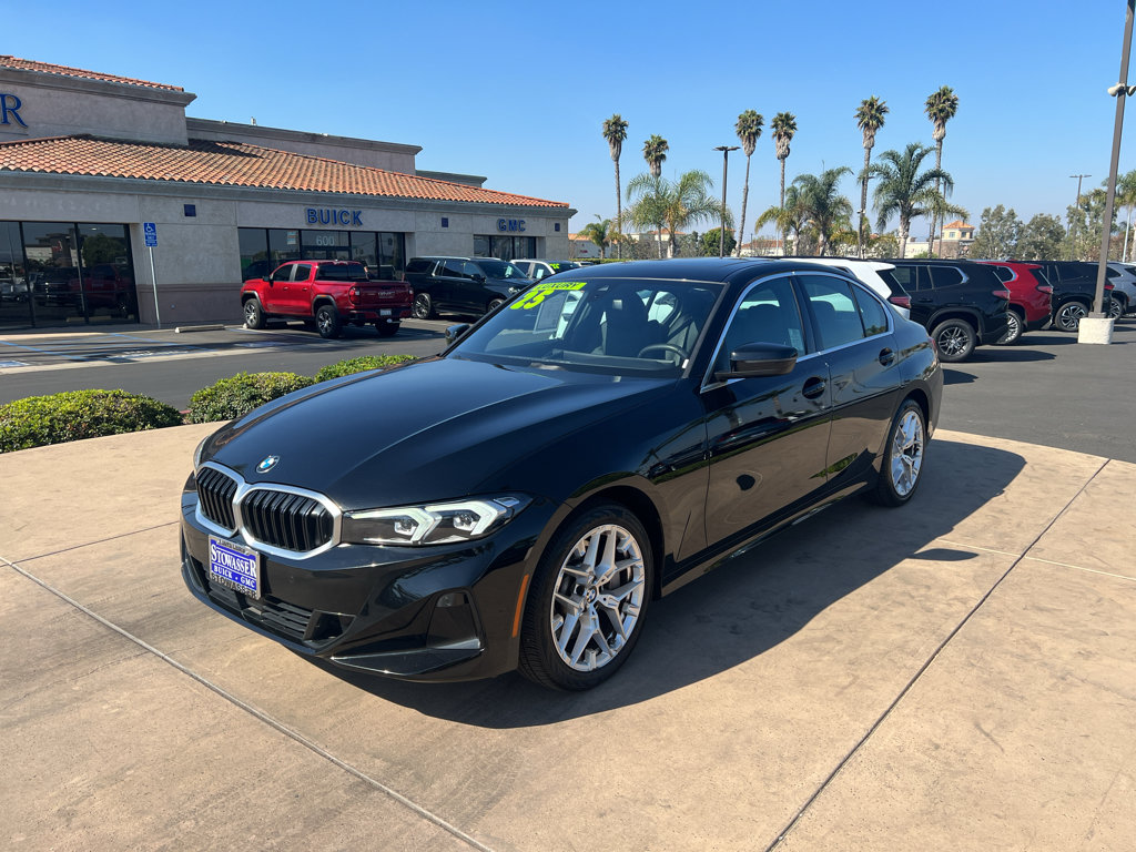Used 2025 BMW 330i Sedan RWD image 1