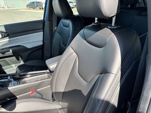 New 2026 Jeep Compass Limited AWD/4WD image 12