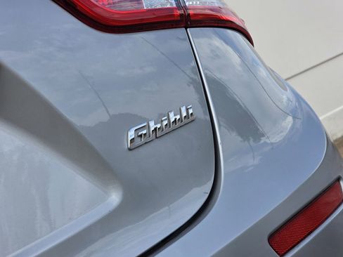 Used 2017 Maserati Ghibli RWD image 37