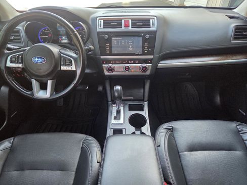 Used 2016 Subaru Outback 2.5i Limited image 11