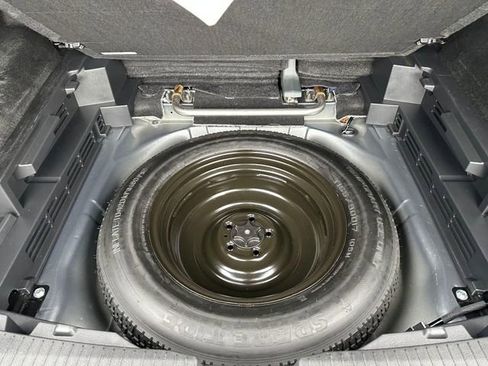 Used 2023 Nissan Rogue S image 17