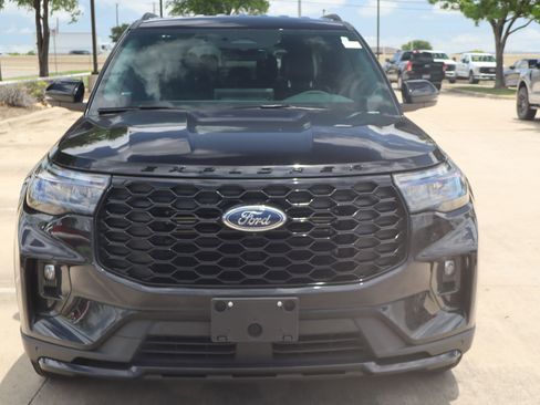 Certified 2026 Ford Explorer ST-Line RWD image 9