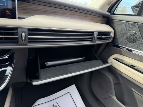 Certified 2023 Lincoln Corsair Reserve image 31