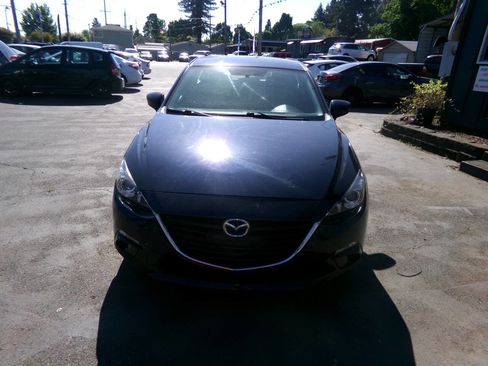 Used 2016 MAZDA MAZDA3 i Sport FWD image 2