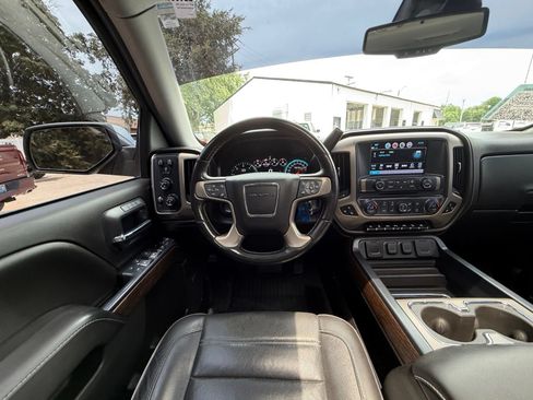 Used 2018 GMC Sierra 1500 Denali w/ Denali Ultimate Package AWD/4WD image 2