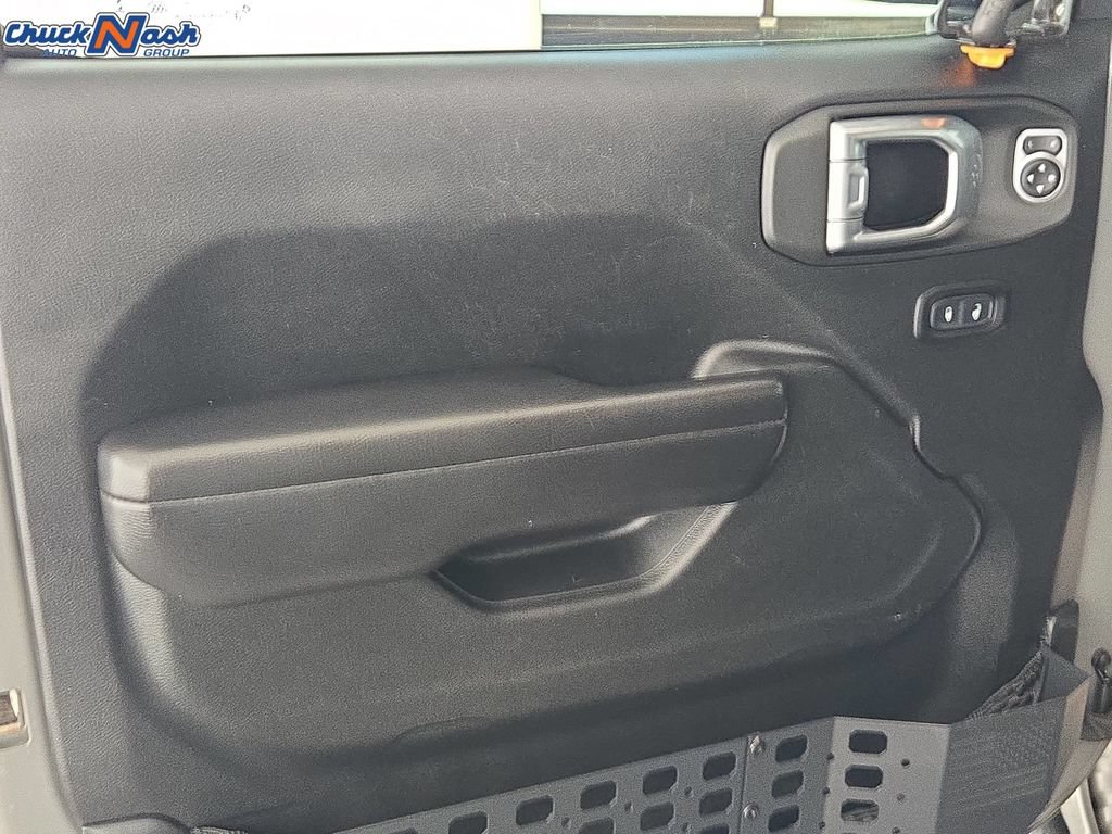 Used 2021 Jeep Gladiator Mojave w/ Cold Weather Group AWD/4WD image 27