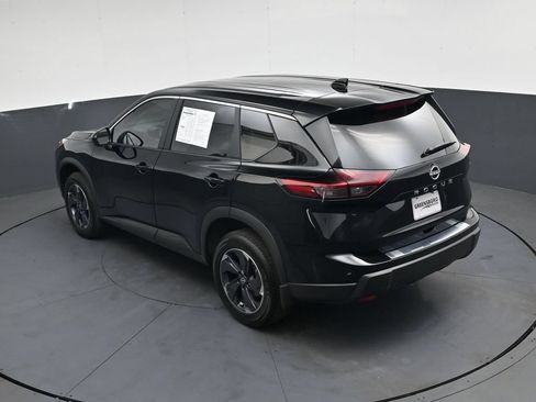 Certified 2026 Nissan Rogue SV FWD image 39