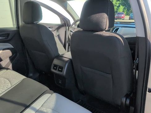 Used 2020 Chevrolet Equinox LT FWD image 35