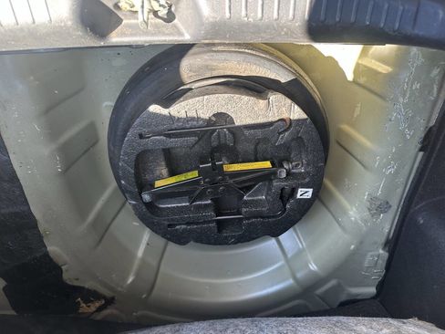 Used 2012 Kia Forte EX image 20