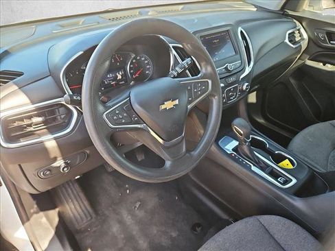 Used 2023 Chevrolet Equinox LT FWD image 12