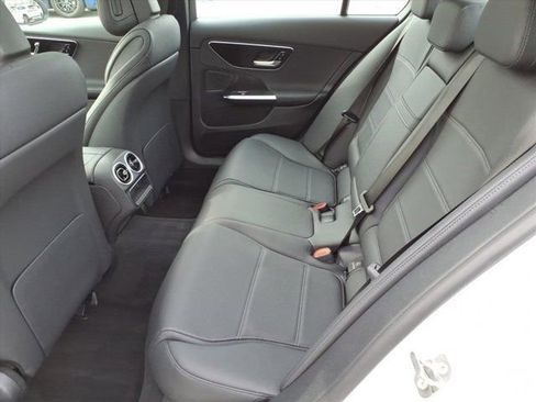 Used 2025 Mercedes-Benz C 300 4MATIC Sedan image 18