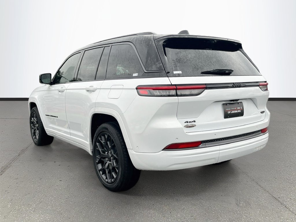 New 2027 Jeep Grand Cherokee Summit w/ Adv Protech Group IV AWD/4WD image 5