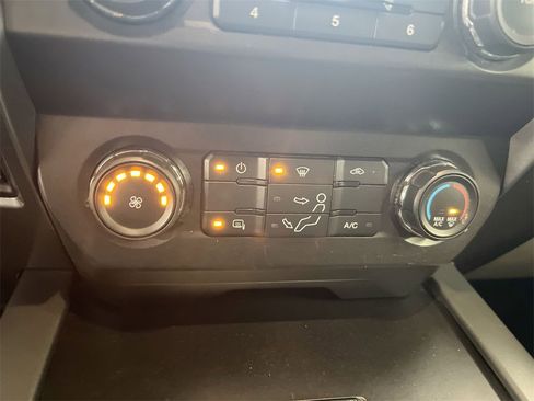 Used 2019 Ford F250 XLT w/ XLT Value Package image 15