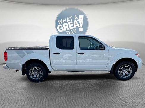 Used 2021 Nissan Frontier SV image 10