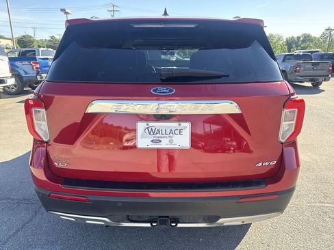 Used 2023 Ford Explorer XLT w/ Equipment Group 202A AWD/4WD image 5