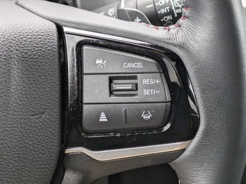 Used 2025 Honda Odyssey Sport-L image 29