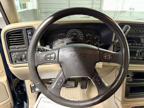 Used 2005 GMC Sierra 3500 SLT w/ Heavy-Duty Power Package image 18