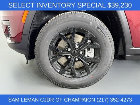 New 2025 Jeep Grand Cherokee L Altitude image 31