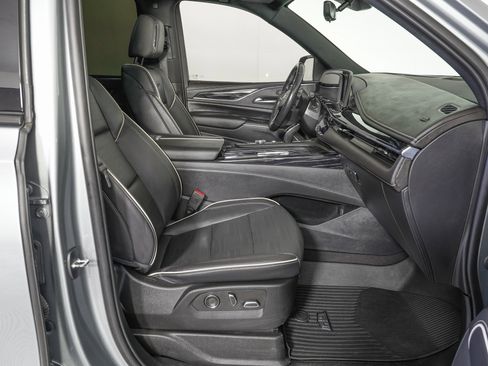 Used 2023 Cadillac Escalade Sport w/ Touring Package image 9