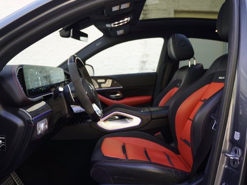 Used 2023 Mercedes-Benz GLE 53 AMG 4MATIC image 13