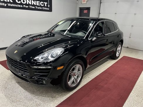 Used 2015 Porsche Macan S image 3