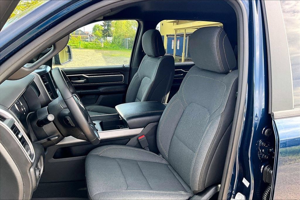 Used 2021 RAM 1500 Big Horn AWD/4WD image 8