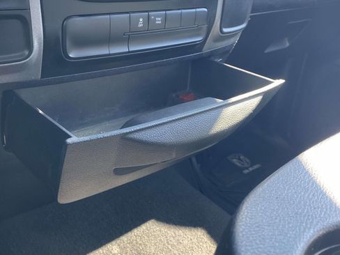 Used 2017 RAM 1500 Express image 28