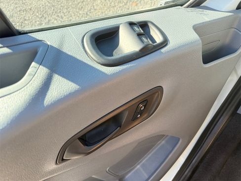 Used 2017 Ford Transit 350 XLT image 23