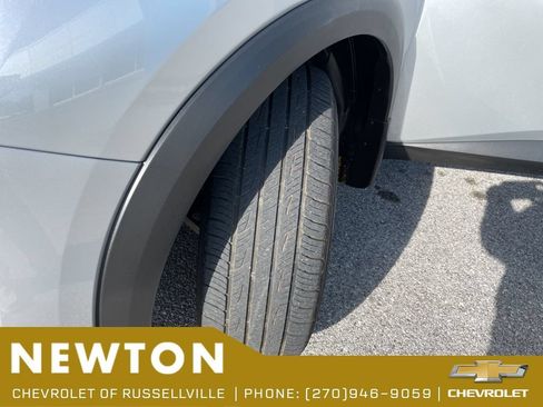 Used 2025 Nissan Pathfinder SL AWD/4WD image 61
