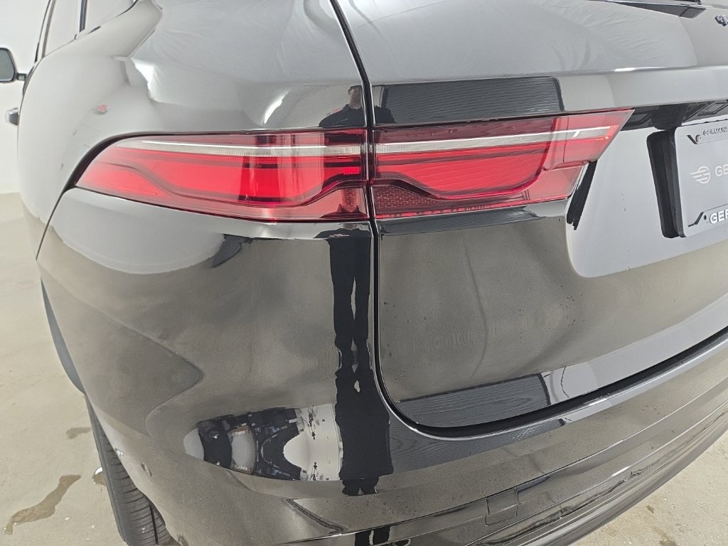 New 2026 Jaguar F-PACE R-Dynamic S AWD/4WD image 10