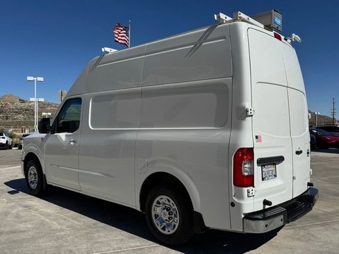 Used 2015 Nissan NV 2500 SL w/ Technology Package image 4