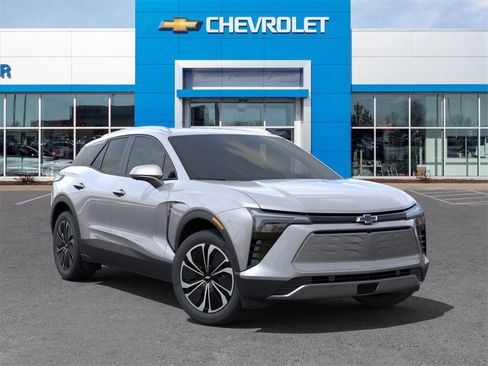 New 2025 Chevrolet Blazer EV LT image 7