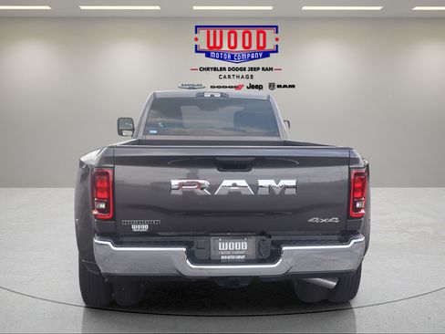 New 2026 RAM 3500 Big Horn AWD/4WD image 4
