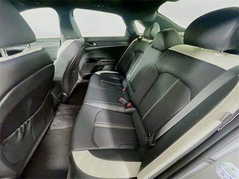 Used 2025 Kia K5 GT-Line w/ GT-Line Premium Package image 27