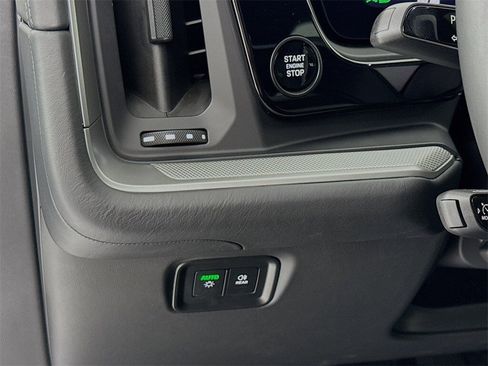 New 2026 Porsche Cayenne image 15