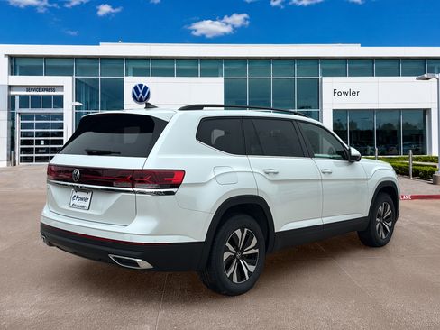 New 2026 Volkswagen Atlas SE FWD image 5