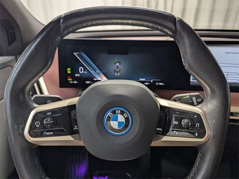 Used 2023 BMW iX xDrive50 w/ Sport Package image 22