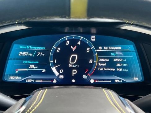 Used 2022 Chevrolet Corvette Stingray Premium Conv w/ Z51 Performance Package RWD image 30