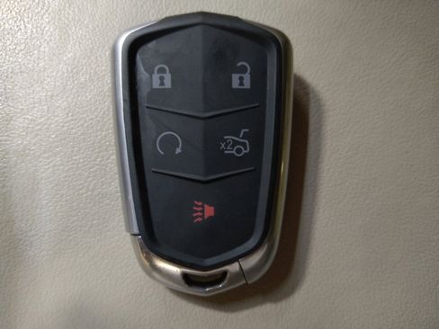 Used 2015 Cadillac SRX Luxury w/ Driver Awareness Package FWD image 32