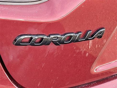 Certified 2022 Toyota Corolla LE image 30