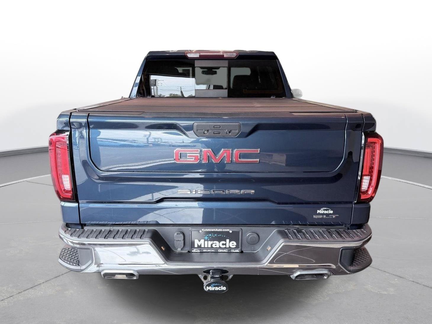 Used 2021 GMC Sierra 1500 SLT w/ SLT Premium Package AWD/4WD image 14