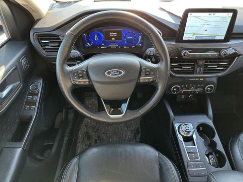 Used 2020 Ford Escape Titanium w/ Titanium Premium Package 2.0 image 12
